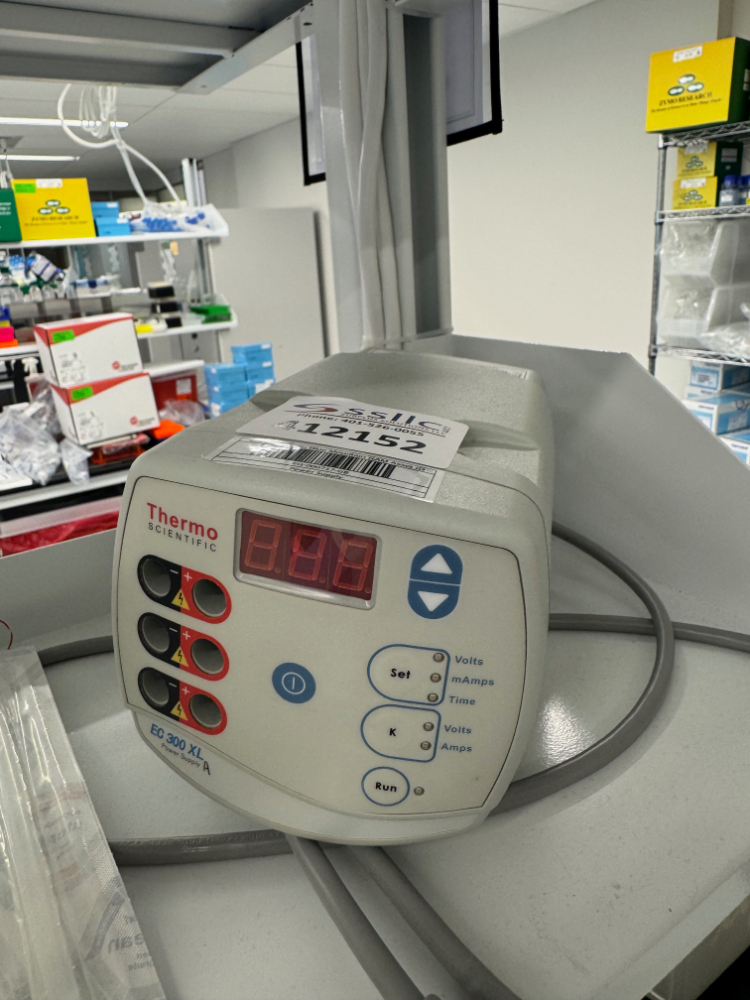 Image of Thermo EC 300 XL Electrophoresis Power Supply